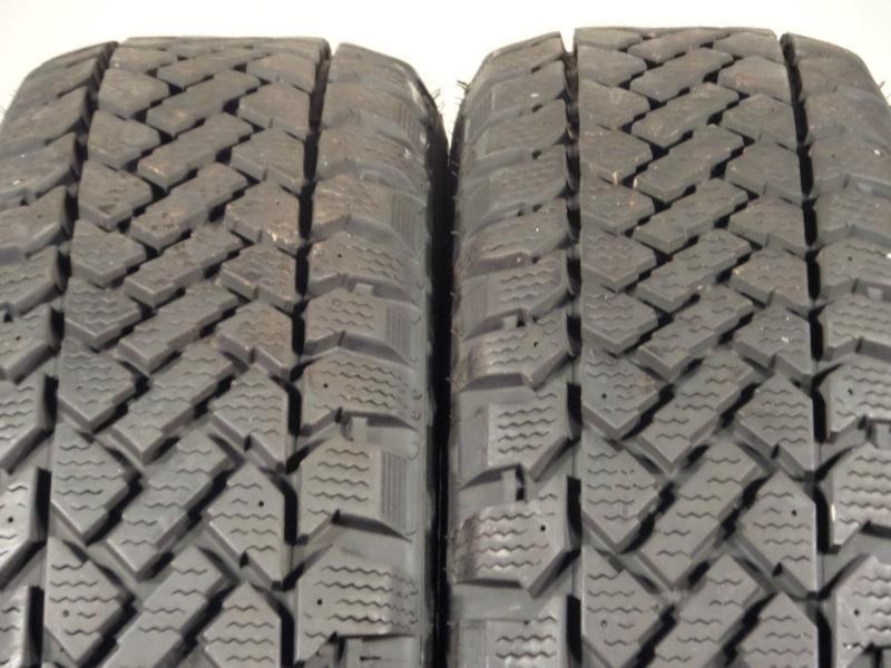 Great pair of 205/60r16  snowtracker radial st 2   205/60/16    usedtire 16-1h