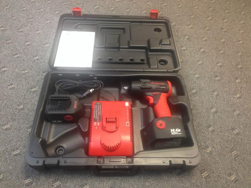 Snap on tools ct4410a 3/8" 14.4v cordless impact 2 batteries, charger and case