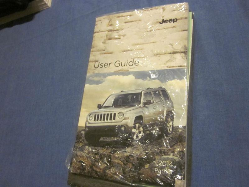 2014 jeep patriot  owners manual owner's w/ case new sealed 