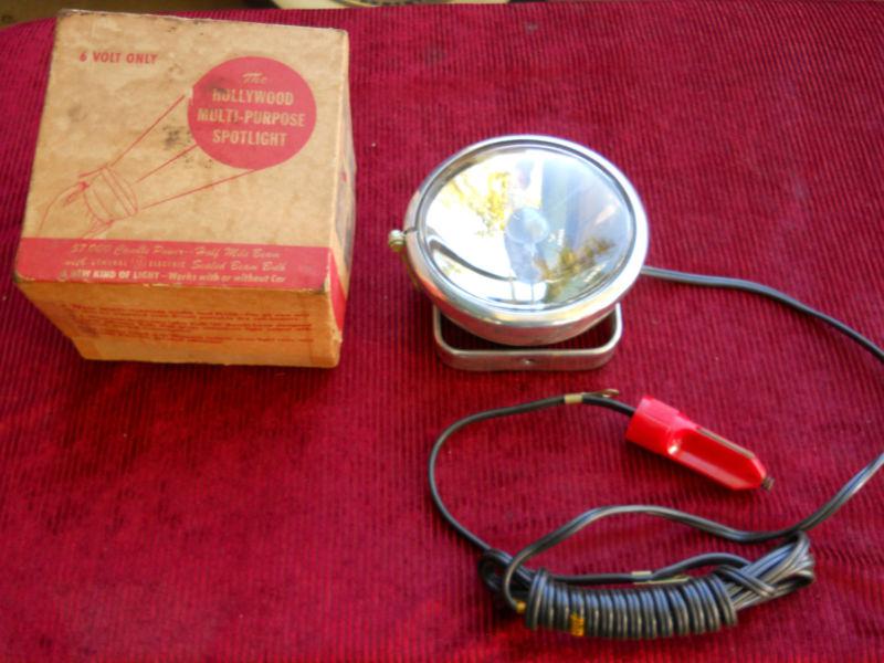 Vintage nos 6 volt hollywood multi purpose spot light in original box. nice.