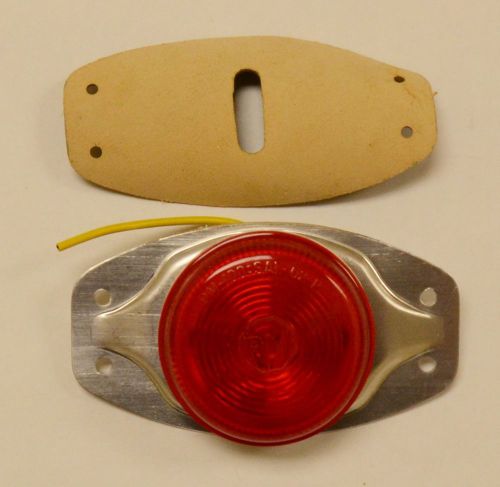 Peterson mfg. co., round clearance light, red 104ur12, nos.
