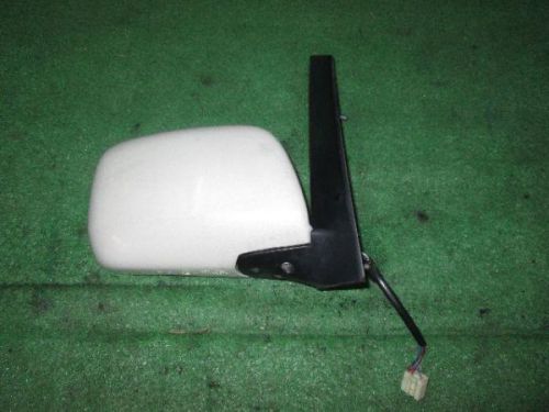Toyota voxy 2001 right side mirror assembly [0013500]