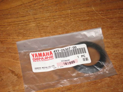 Yamaha r7 r1 rear wheel dust cover plate new factory oem part # 4xv-25327-00-00