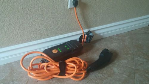 Lear-intertek portable evse level 1 charger