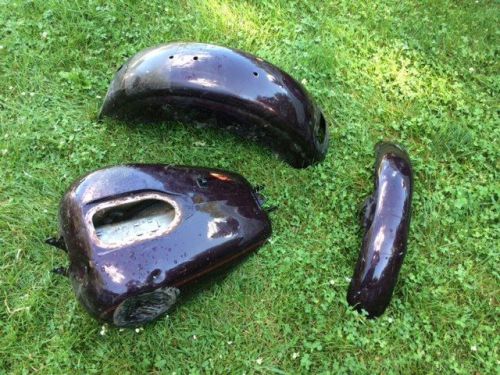 2005 harley dyna gas tank (dented) with fender set