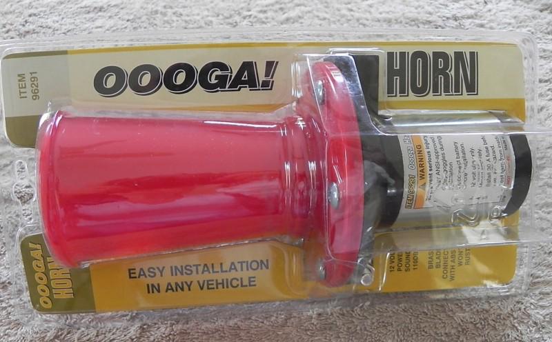 A oooga horn for your antique car or truck 12 v motor (loud)