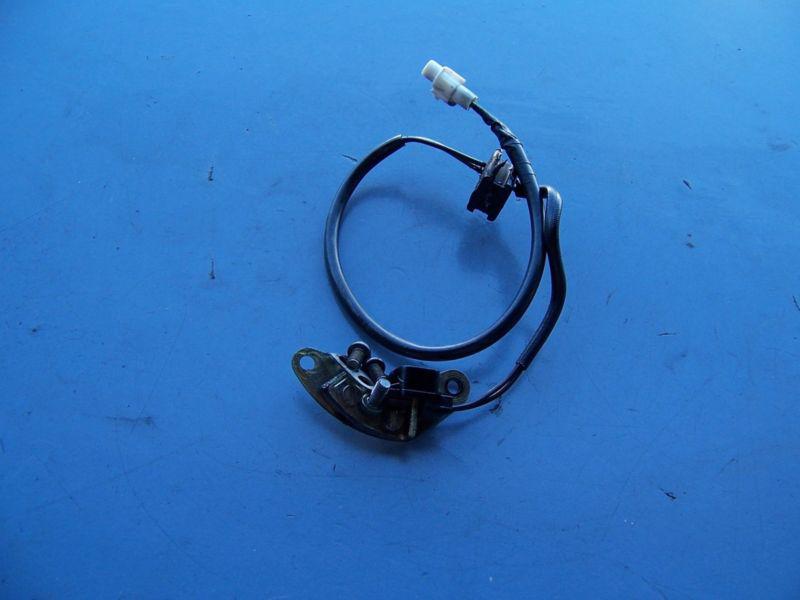 Engine 037 suzuki gsxr 750 04 05 pick up coil signal generator pulse sensor