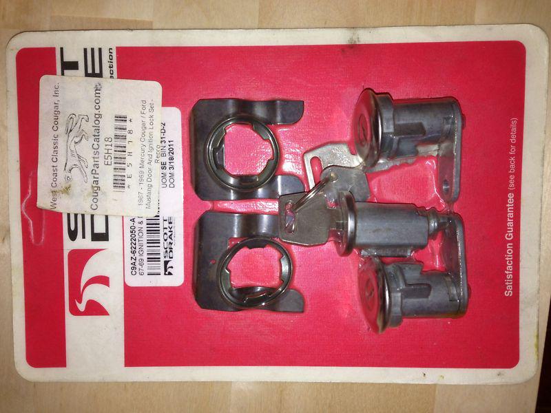 Scott drake door and ignition lock set  sealed in package 