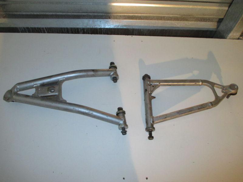 2005 yamaha  yfz 450 front a arms right