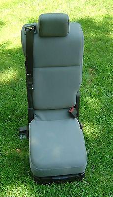 Front center jump seat & console lt gray 2010 and 2011 ford f350 to f550 truck