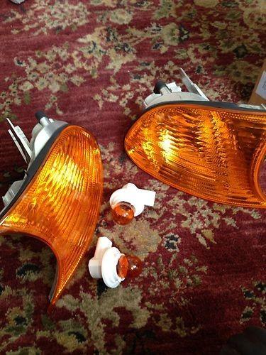 Bmw e46 turn signal corners left and right side both combo kit with bulbs