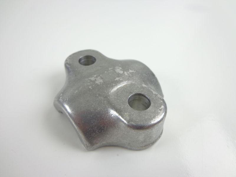 Harley davidson axle holder 45410-75