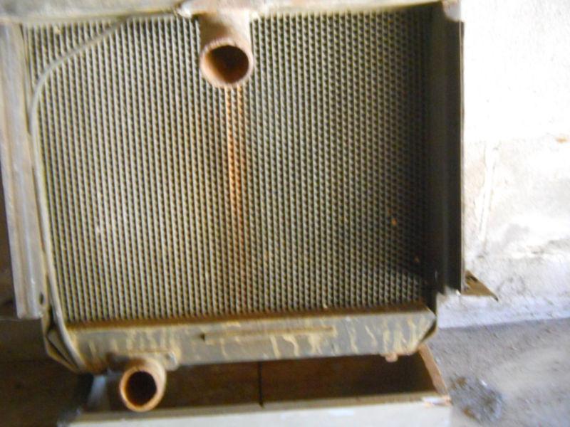 Purchase FORD MODEL T COMPLETE REAR END & RADIATOR 192427