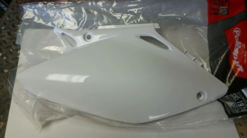Polisport right side number plate 2003 honda crf450r new..