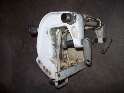 1990 30 hp johnson evinrude omc outboard mid swivel section transom brackets