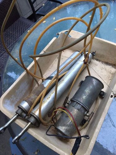1969 mustang convertible pump eso-4001 w/pistons hoses used *awesome price*