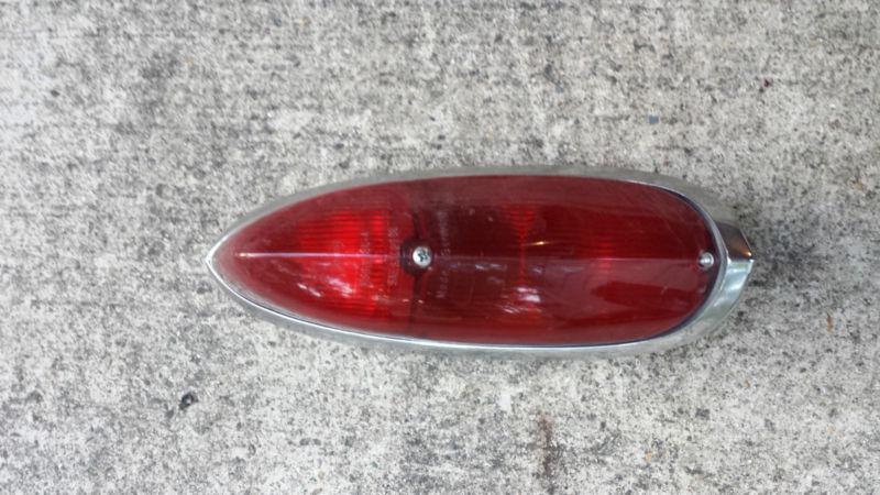 Complete tail light assembly, 1968 volkswagen type 3