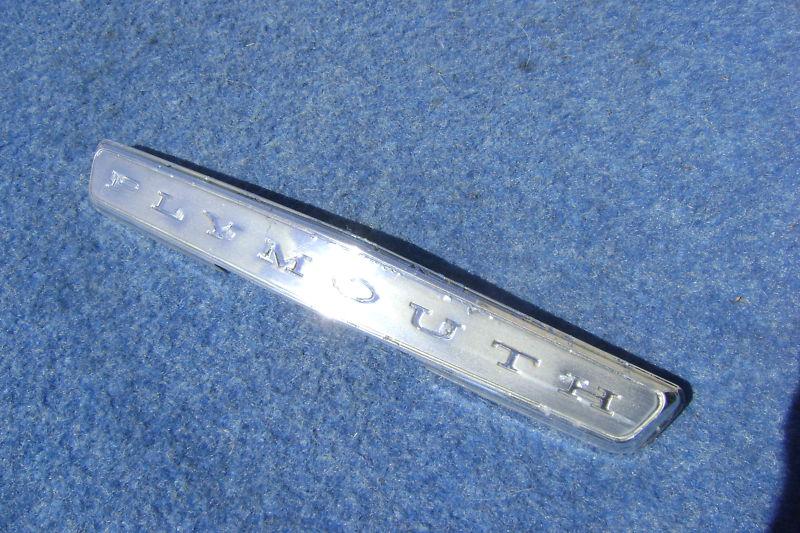 Plymouth valiant barracuda front hood badge 1964 64 1965 65