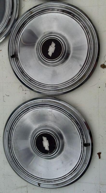 Estate find 1950's 1960's 1970's vintage chevy hub caps set of 5