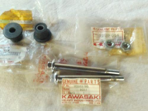 Kawasaki z-1 muffler mounting set