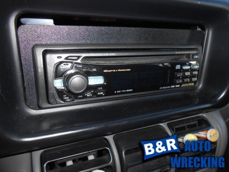 Radio/stereo for 95 caravan ~