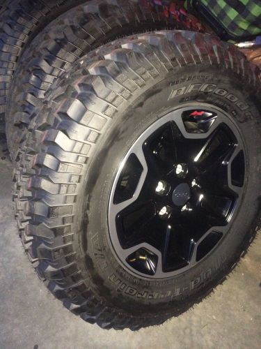 (2) jeep rubicon hard rock 17&#039; wheels and tires bf goodrich mud terrains