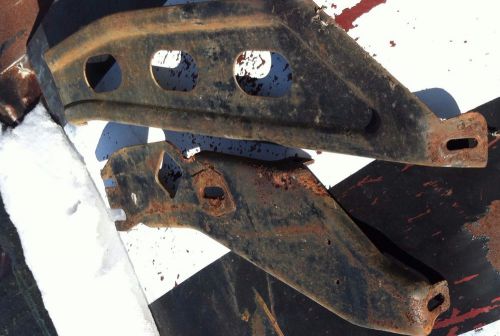 That&#039;s awesome !!1969 thunderbird front passingside oem bumper brackets + more!!