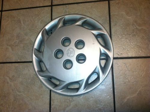 Toyota camry hubcap 14&#034;