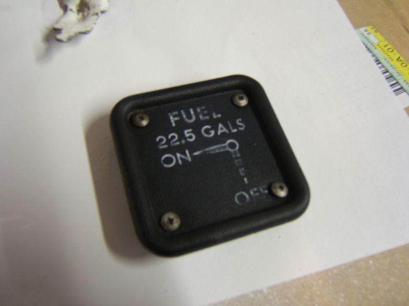 Cessna 150/152 fuel placecard