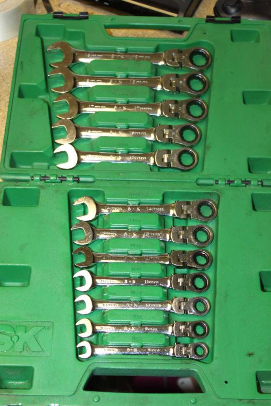 Sk 12 piece metric racheting combination flex head wrench set 