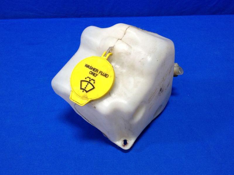 2003 jeep wrangler windshield washer bottle reservoir fluid tank pump 88200 oem 