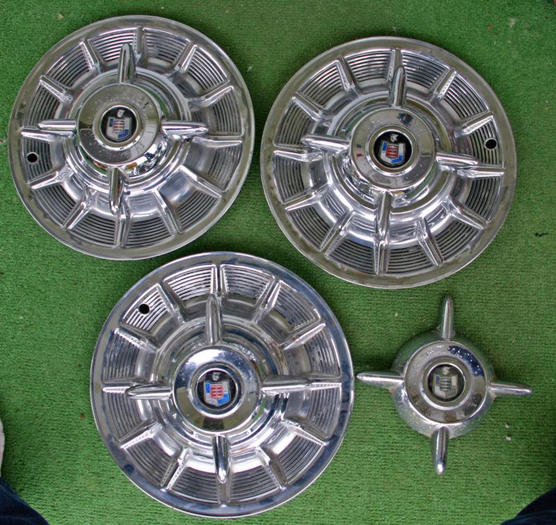 Details about   Resin Set of 1957 57 Cadillac Caddy Custom Bullet Hubcaps 1/24 1/25 