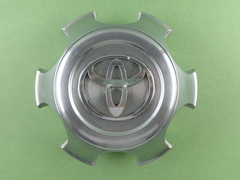 03-09 toyota 4 runner 05-12 tacoma wheel center cap hubcap oem c13-f012
