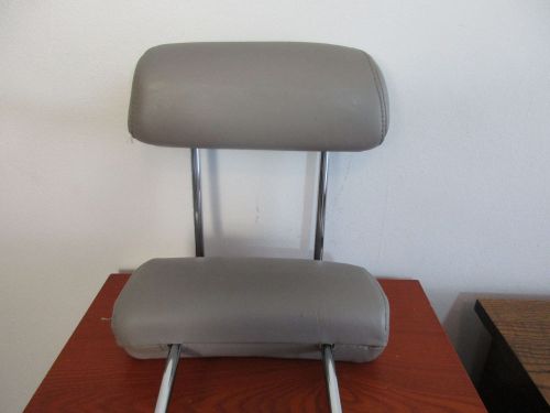 2001 - 2007 toyota sequoia third 3rd row seat head rest - 2pc gray leather - oem