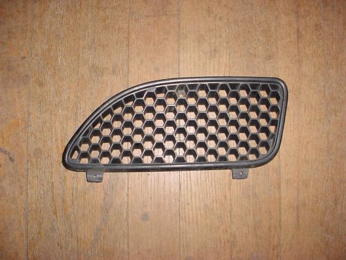 2002 grand am driver side grille