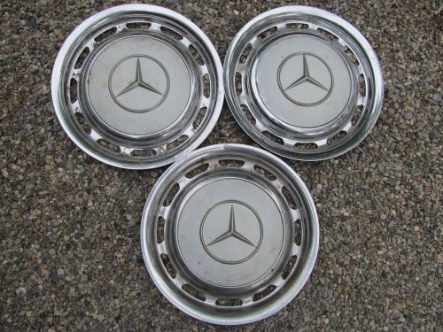 3 mercedes hubcaps w108 w109 w111 w114 450sl 250 280 280se 280s 280sel 450sl