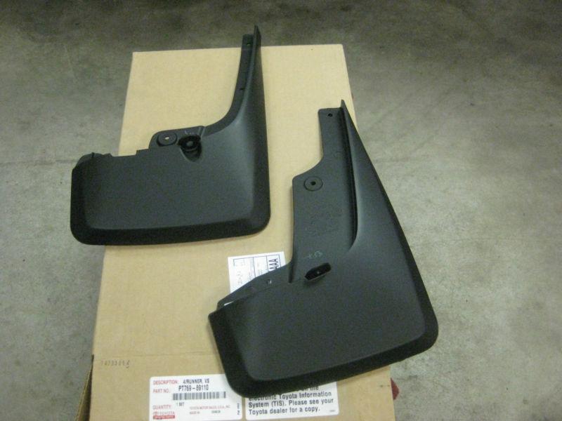 2010-2012 toyota 4runner right side mud flaps