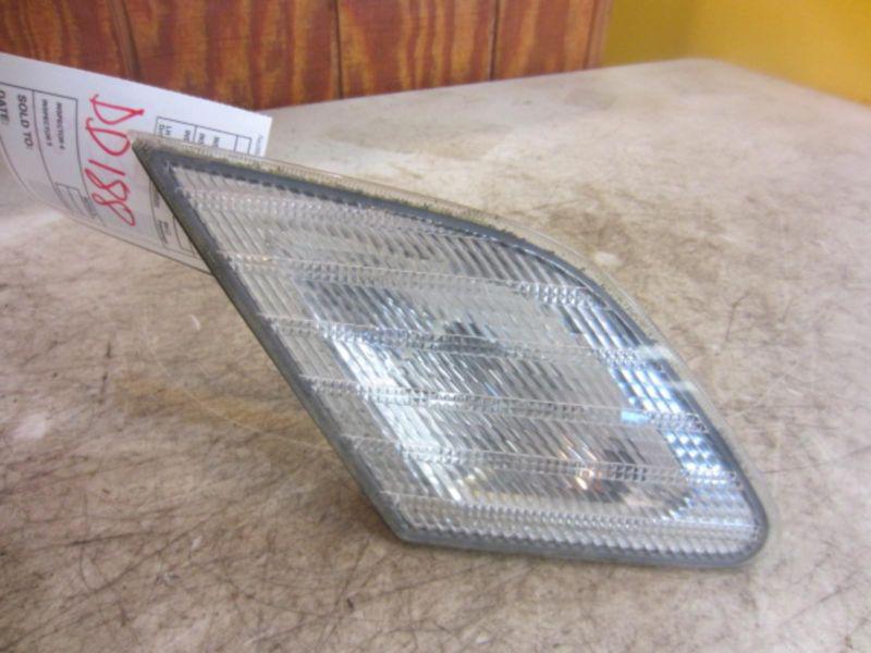 Toyota avalon r taillight lid mounted, r. 00 01 02