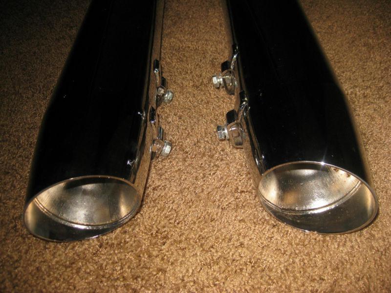 Harley davidson mufflers 65547-98a and 65546-98a  excellent shape!
