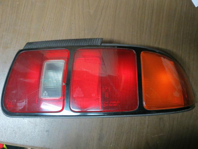 1994 95 96 98 99 toyota celica right tail light w/ harness - tested - oem 