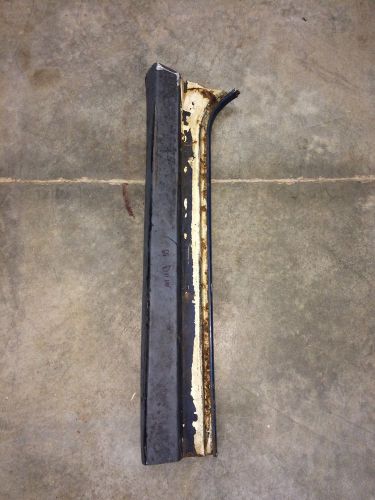 68 olds cutlass 442 f85 driver side trunk rail weatherstrip gutter lh