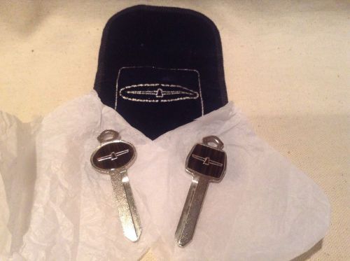 Set of vintage ford thunderbird diamond jubilee key blanks plus pouch new