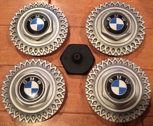 Bmw 3 series wheel center caps  36.13-1180 777 &amp; removal tool