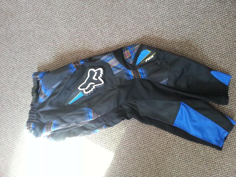 New fox youth 180 dirtbike riding pants size 9(24) black and multicolors nice