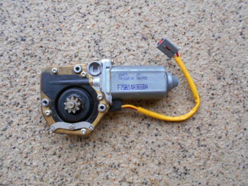 1997-2002 ford expedition window motor - drivers side, rear