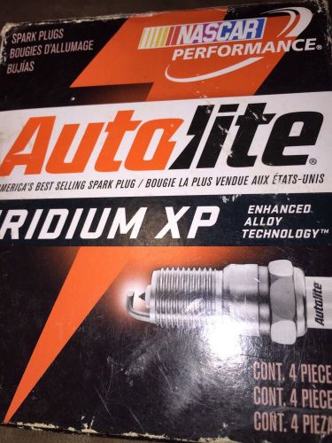 Autolite spark plugs 4 in pack xp5325 new