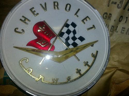 1956 1957 nos corvette nose/trunk emblem  3725754 in pack mint cond