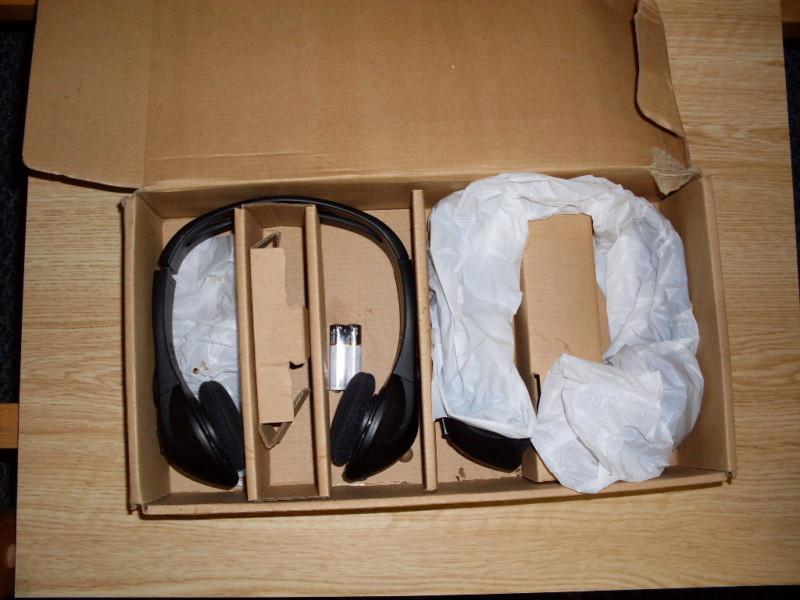 New oem gm 2 channel fold flat headsets headphones dvd rear entertainment center
