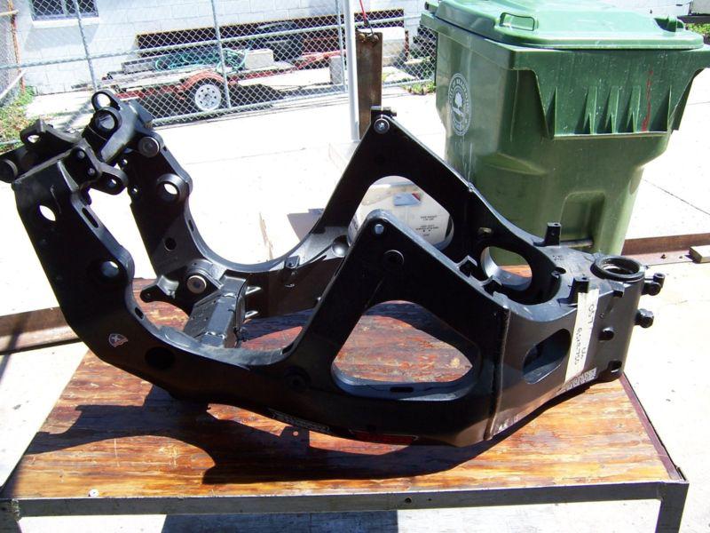 058 yamaha yzfr6 r6s yzf r6 03 04 05 frame chassis