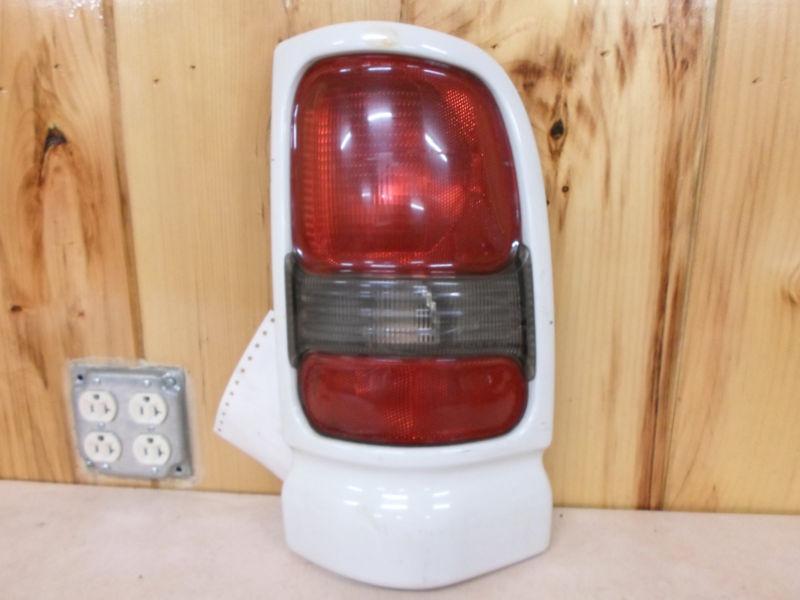 1998 dodge ram 1500 passenger side taillight with sport package
